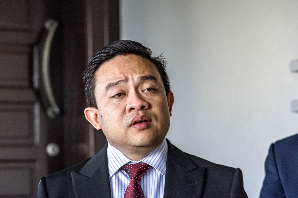 Muhyiddin’s ex-aide testifies on meeting Wan Saiful’s rep for Jana Wibawa project, details applications