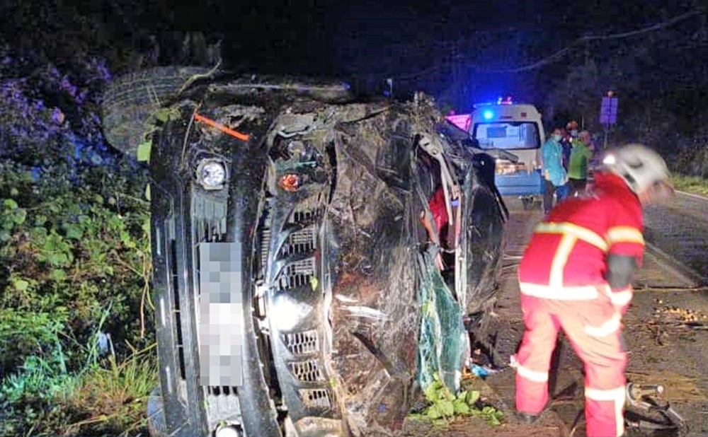 Driver killed, three injured as pickup skids, ends up on side in Telupid crash