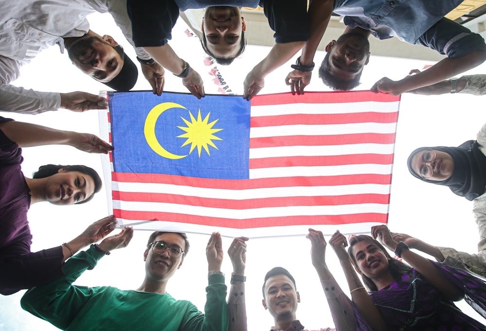 Influencer ‘Ratu Naga’ apologises over Perak anthem confusion