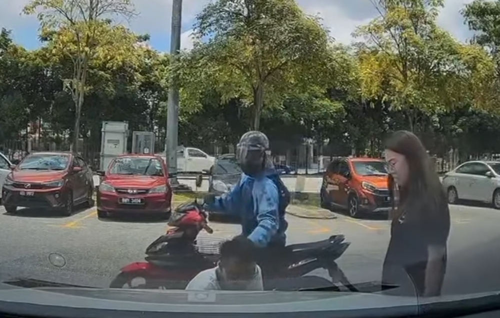 Police probe Setia Alam snatch theft after video goes viral