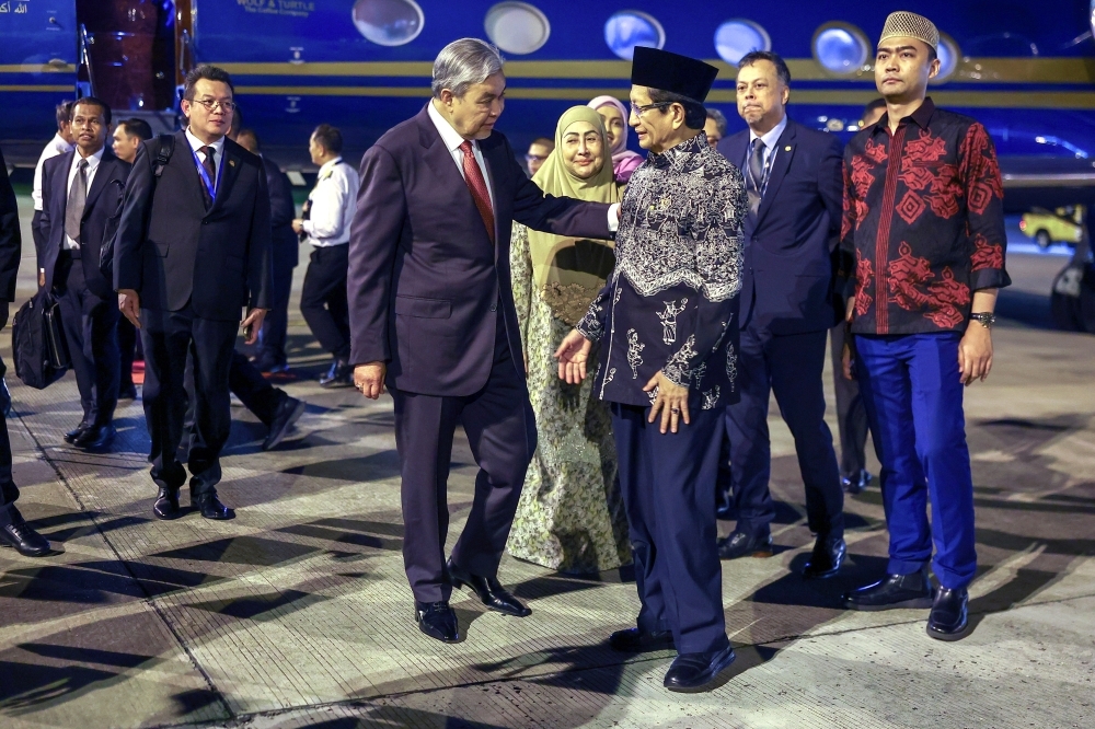 Zahid calls for deeper community bonds to boost Malaysia-Indonesia relations
