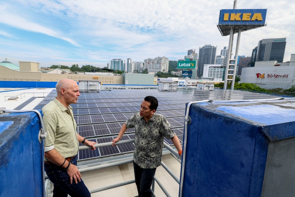 Nik Nazmi vows to defend PKR veep post despite Setiawangsa division loss to Afdlin Shauki