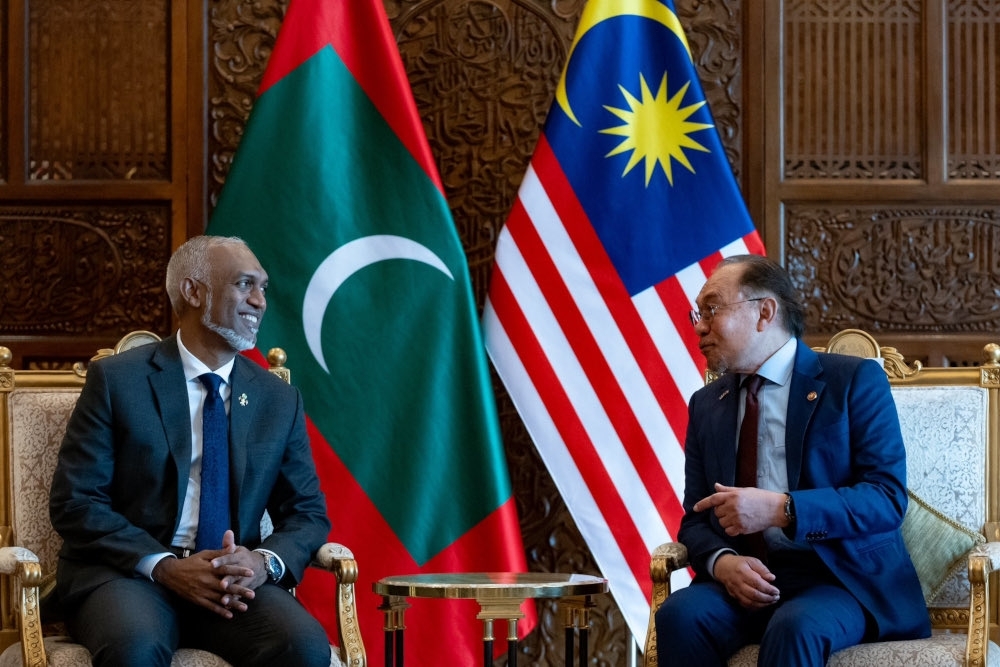 Malaysia, Maldives ink deals on tourism, sports, health as PM Anwar hosts President Muizzu in Putrajaya