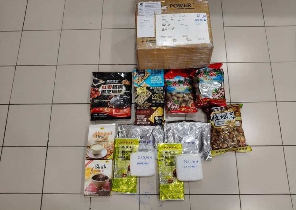 Customs Dept seizes RM130,000 worth of meth disguised as tea packets at Miri courier service premises