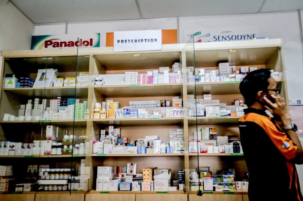 Consumer groups back medicine price display rule, say it tackles excessive mark-ups, protects rights