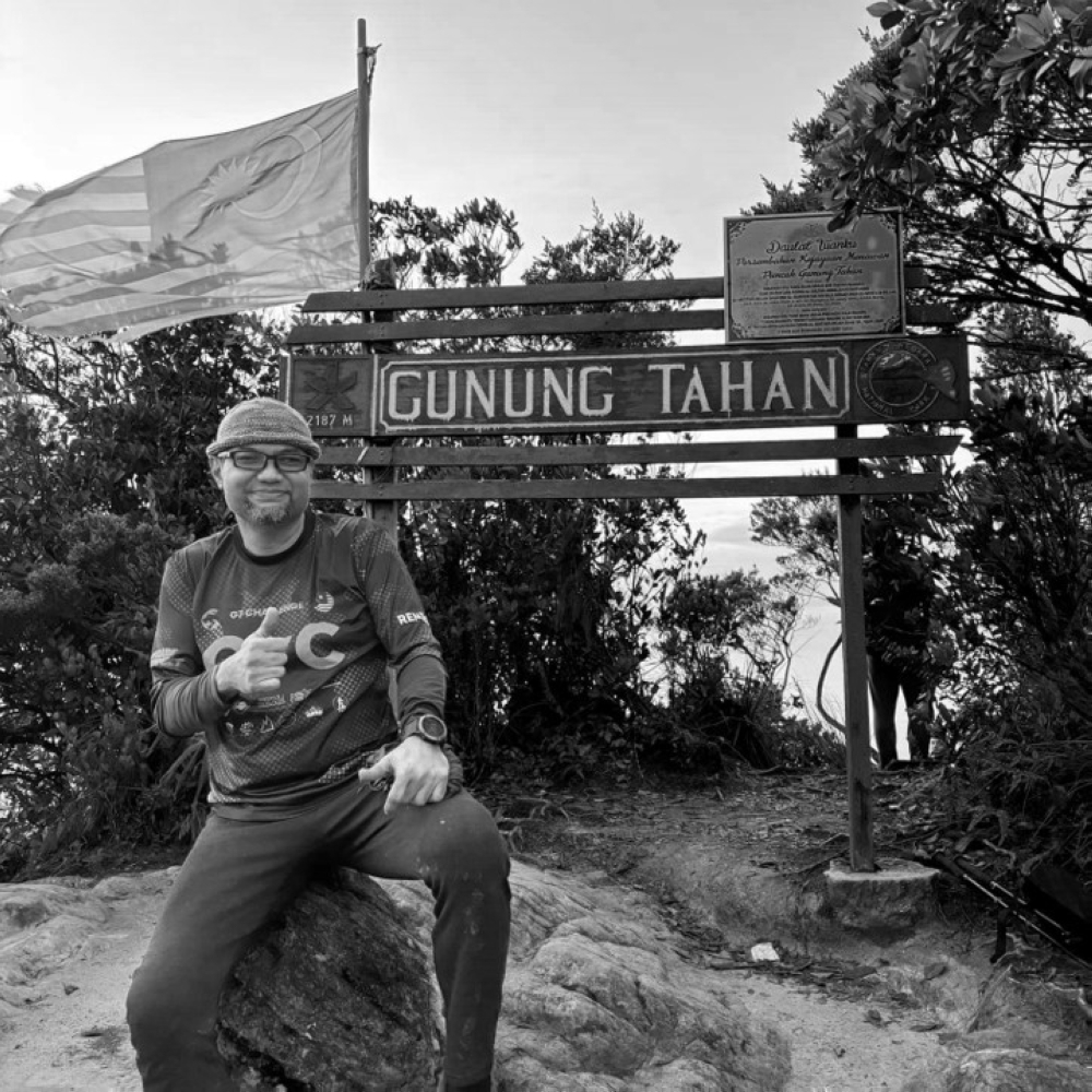 Malaysian hiker Rennie Abdul Ghani, 57, dies after fall on Indonesia’s Mount Rinjani