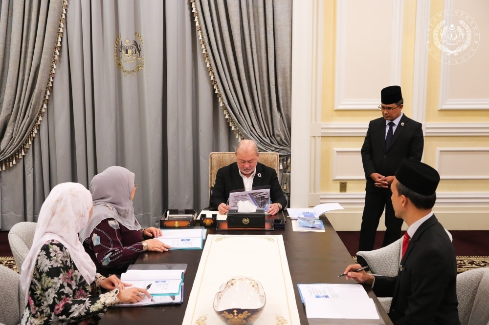 King hears legal reform, audit updates at Istana Negara
