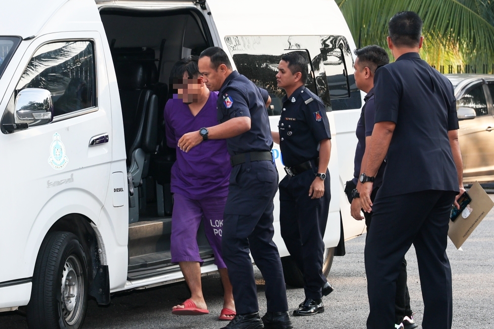 Police arrest Tangkak man for slashing wife, investigations ongoing