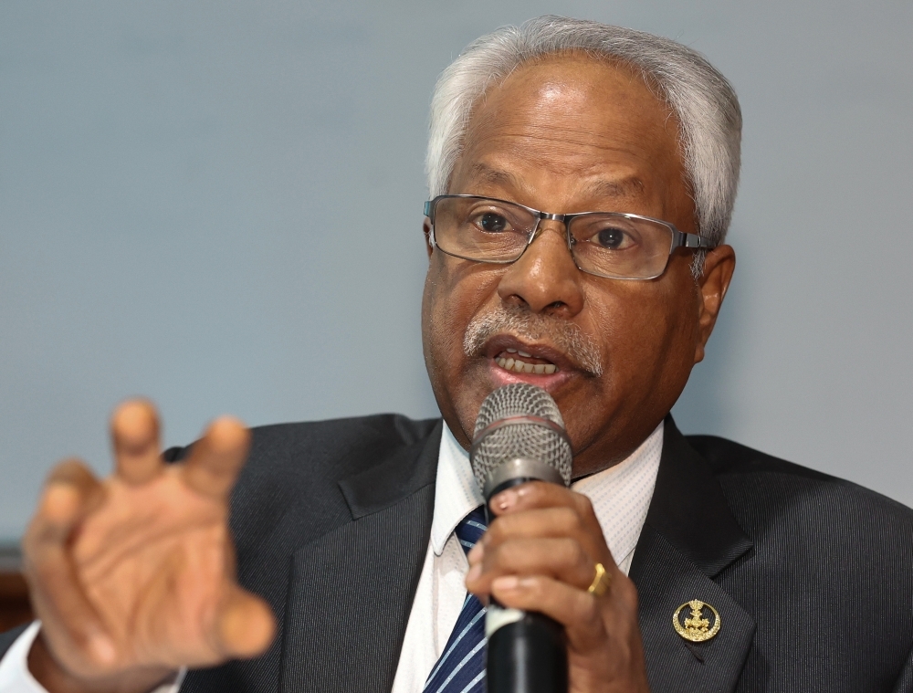 Perak eyes October enforcement of vape sales ban, says state health chairman