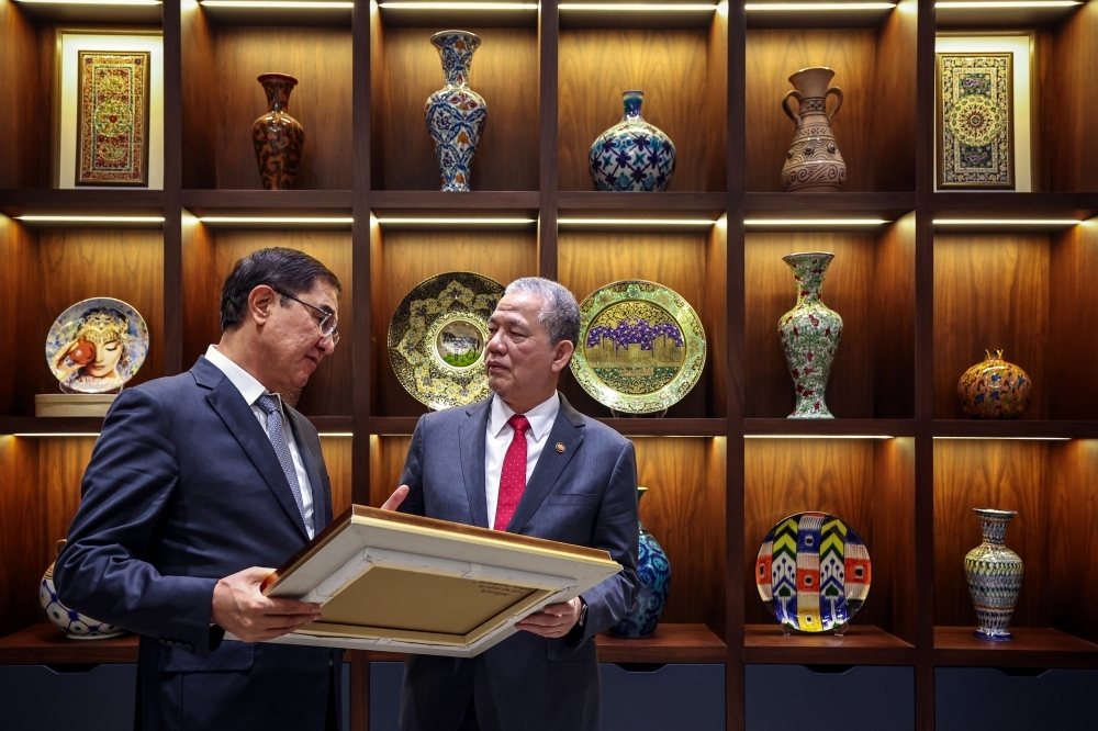 Fadillah meets Uzbekistan leaders to discuss energy, tourism, and education cooperation