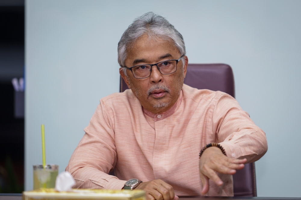 Strengthen Malaysia’s borders to curb drug smuggling, ban vape to protect youth