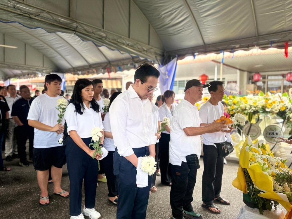 Office closed when delivering defamation letter of demand? Well, I was attending grandpa’s funeral, Steven Sim tells PAS man