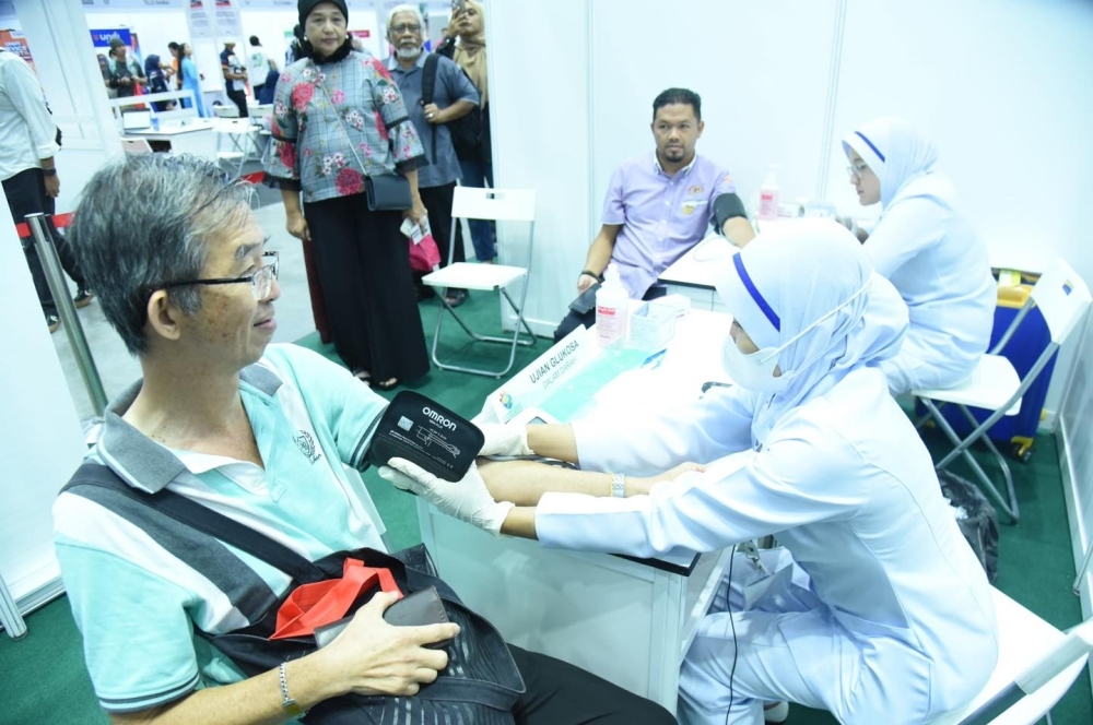 Why over five million B40 Malaysians are skipping free health check scheme