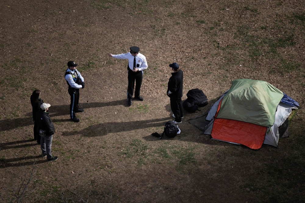 Trump demands homeless people be relocated ‘far’ from Washington, ahead of press conference revealing new plans