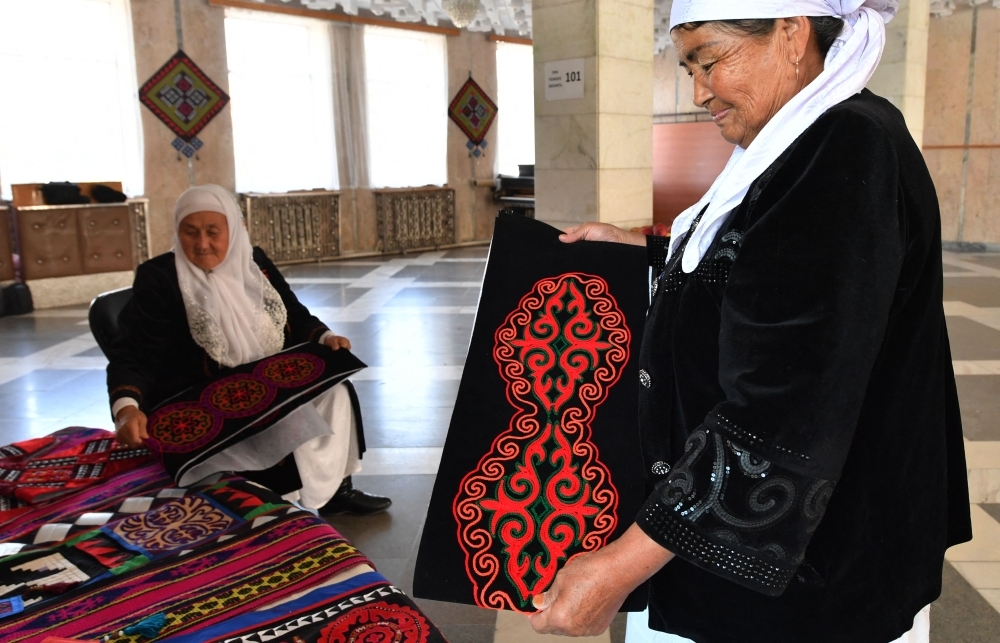 Kyrgyz mothers dying as vital cancer drugs delayed, patients forced to import own medicine