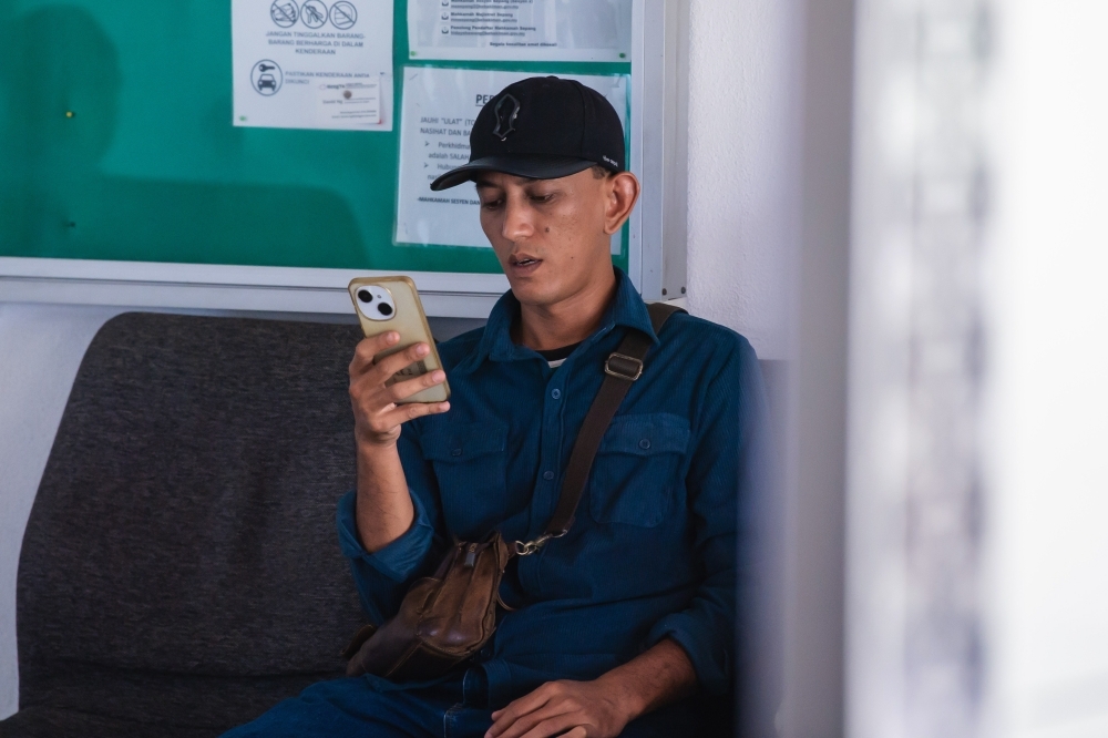 In Serdang, farmer fined RM15,000 for Facebook post on royals, told by judge to ‘think long and hard’