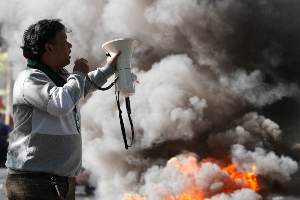 Tok Mat urges Malaysians in Indonesia to avoid protest hotspots