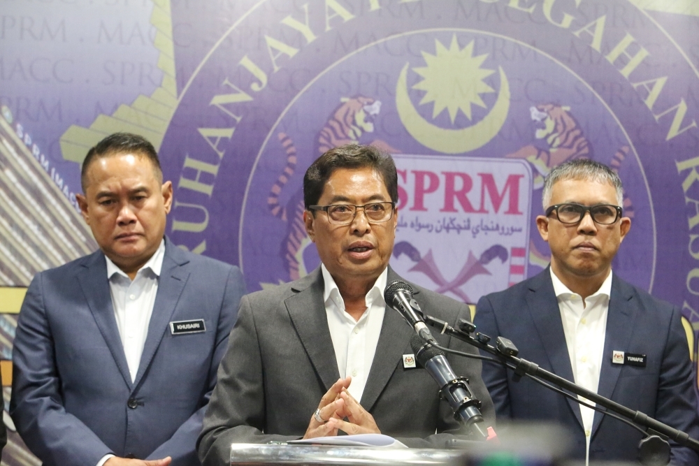 Azam Baki shareholding issue: Fahmi says chief secretary to decide next steps after Cabinet review