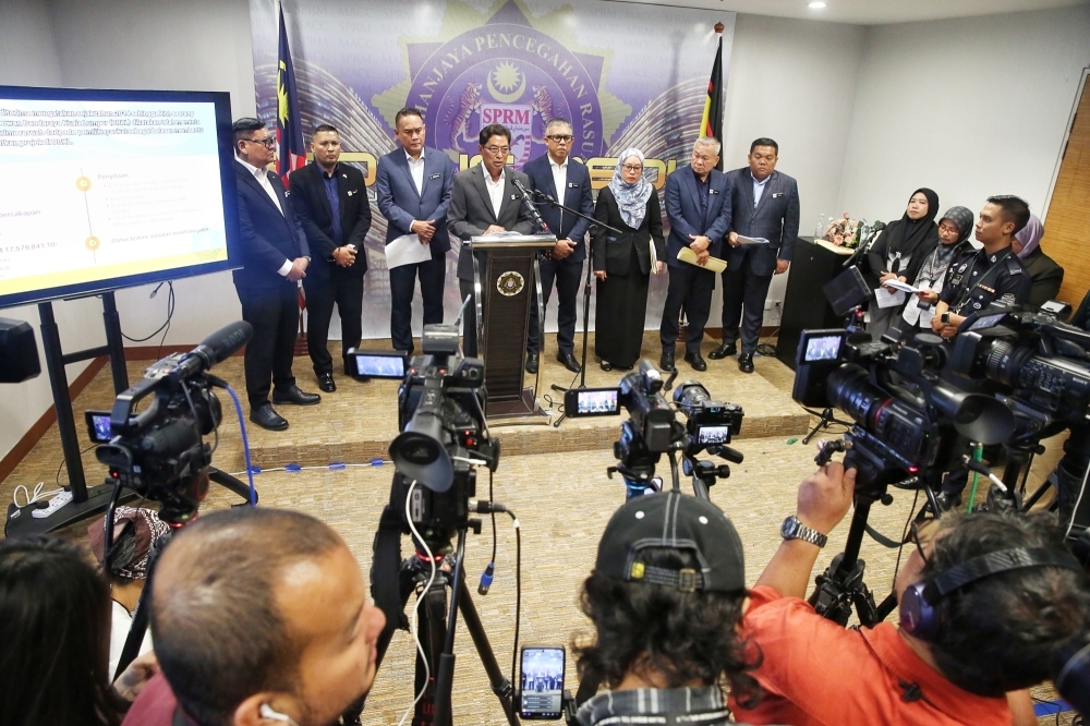 MACC confirms over RM169 million seized from Ismail Sabri and aide now belongs to govt