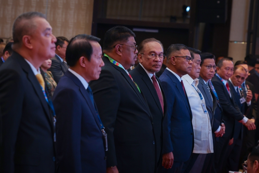In Melaka, Anwar officiates 19th Asean meeting on transnational crime