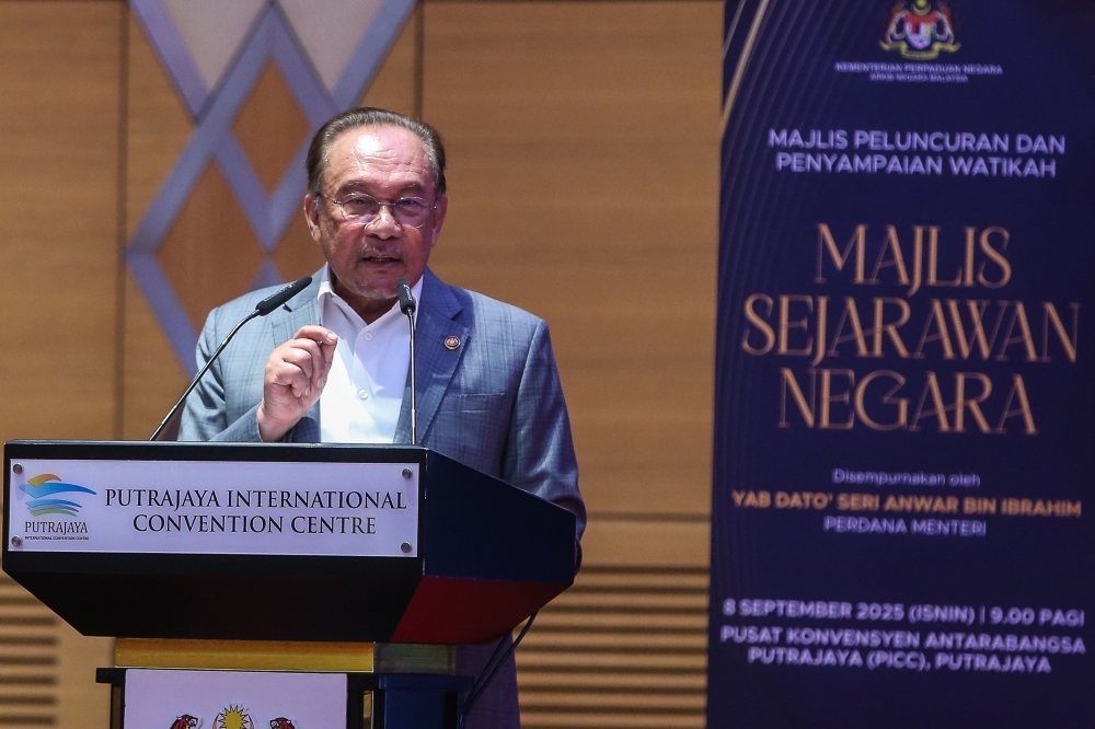 Anwar invites new Thai PM Anutin to Malaysia to boost bilateral ties