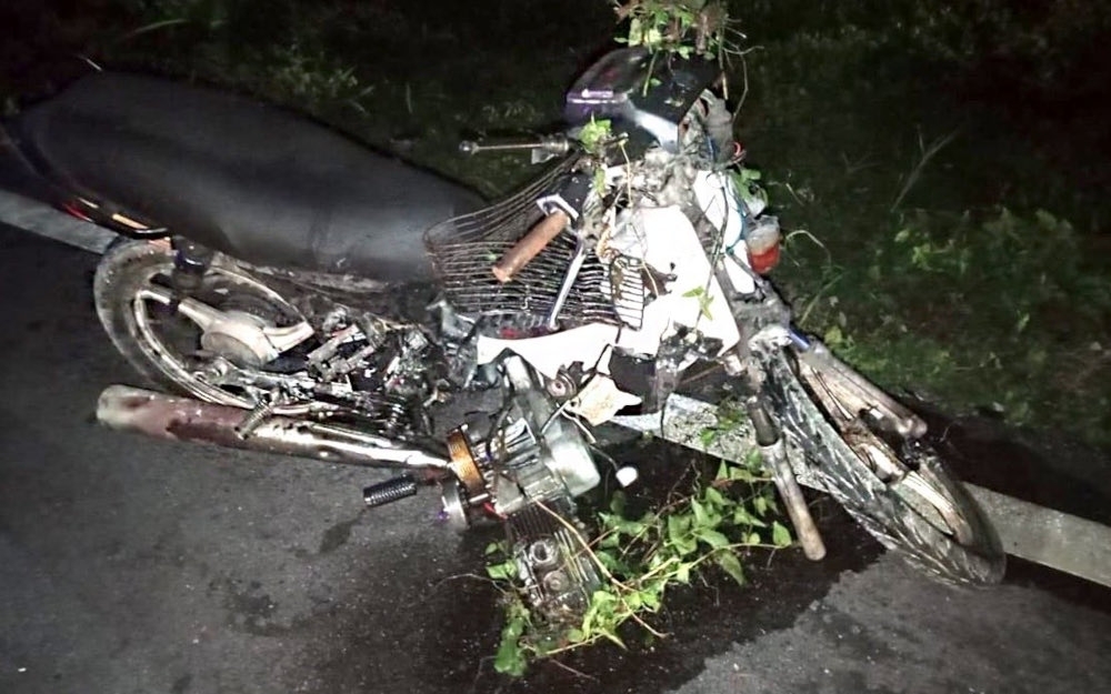 Motorcyclist killed after being flung into gate pillar in Sitiawan crash with car, driver’s whereabouts unknown