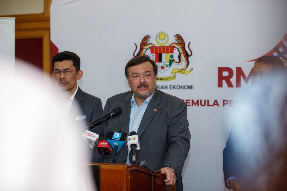 Malaysia’s economy still on right track with growth, low inflation, says Amir Hamzah