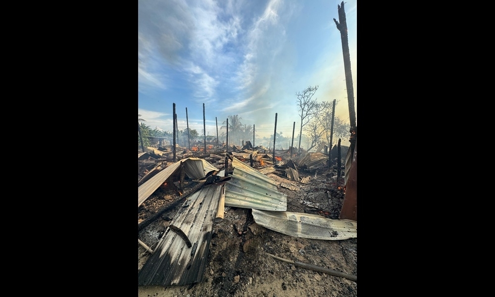Fire destroys 14 squatter homes in Bintulu, 60 left homeless