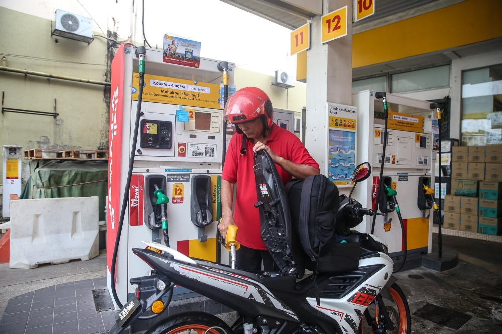 KPDN says officers can inspect IDs to ensure smooth rollout of Budi95 petrol subsidy