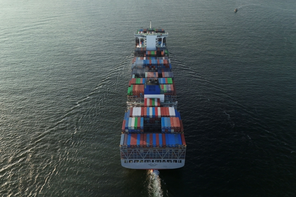 Collision with Singapore container ship sinks Chinese vessel off Guangzhou, two crew missing