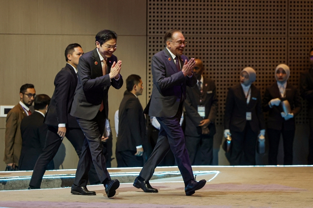 Singapore PM hails Malaysia’s steady hand in steering Asean’s future