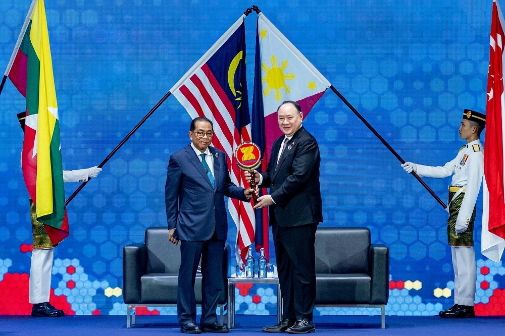 Philippines takes over ADMM chairmanship from Malaysia