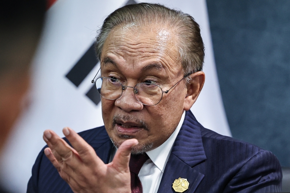 Anwar urges Apec to lead in responsible AI and tech use