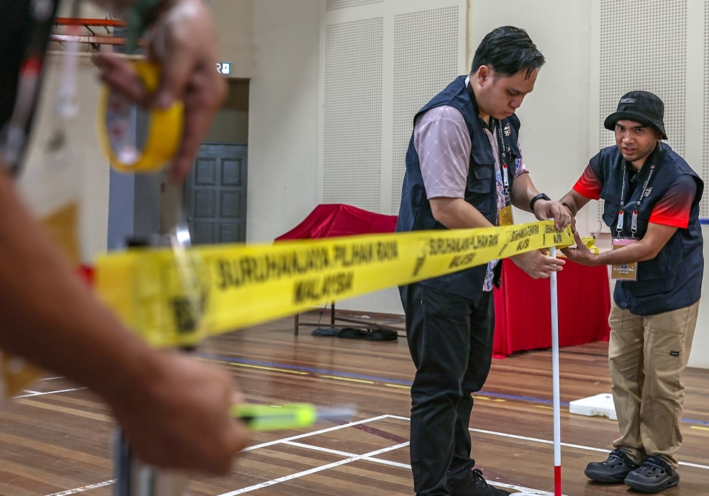 EC reminds parties, supporters to maintain order on nomination day