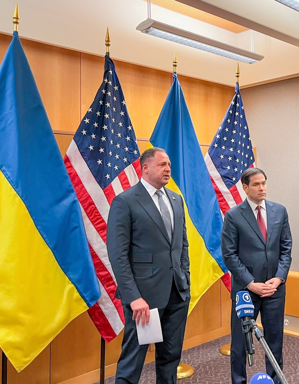 US hails progress in Ukraine peace framework talks, sovereignty assurances maintained