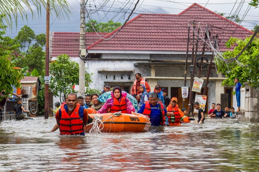 At least 480 dead as floods and landslides wreak havoc across Southeast Asia