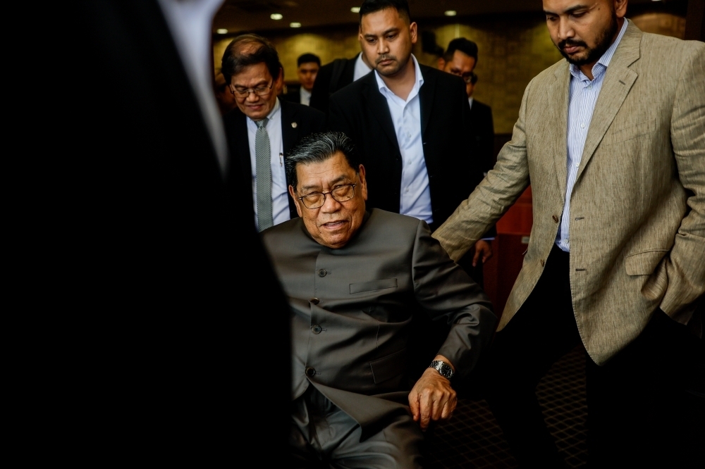 Maju Holdings’ Abu Sahid applies to court for temporary passport release for UK trip with daughter