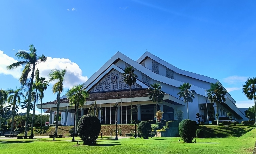 UUM cites roof damage, safety risks over cancellation of graduation venue after Kedah MB’s criticism