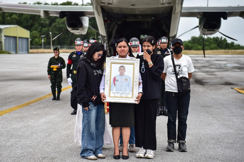 Thailand cuts fuel flow via Laos over fears of diversion to Cambodian troops; Asean foreign ministers’ meet pushed to Dec 22