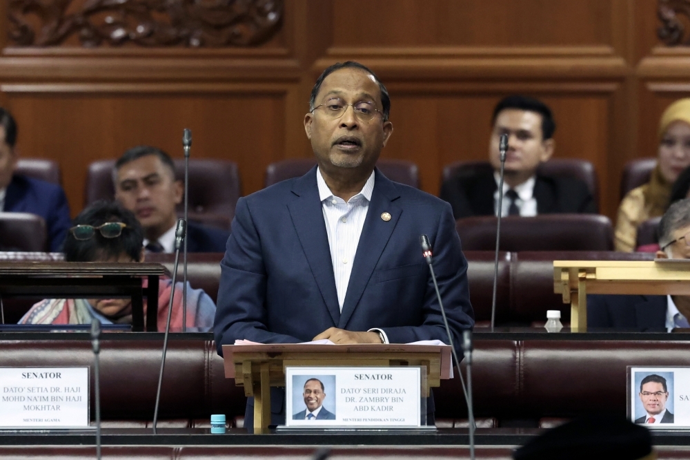 Govt to revamp general studies subjects to strengthen patriotism among university students, says Zambry