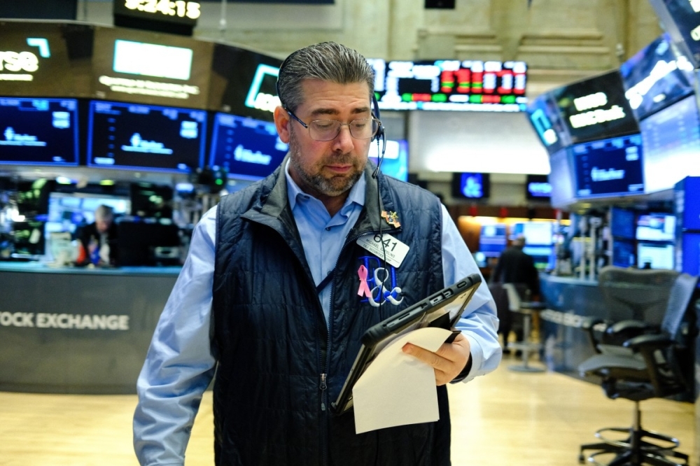 Asian markets drift as US jobs data fails to boost rate cut hopes