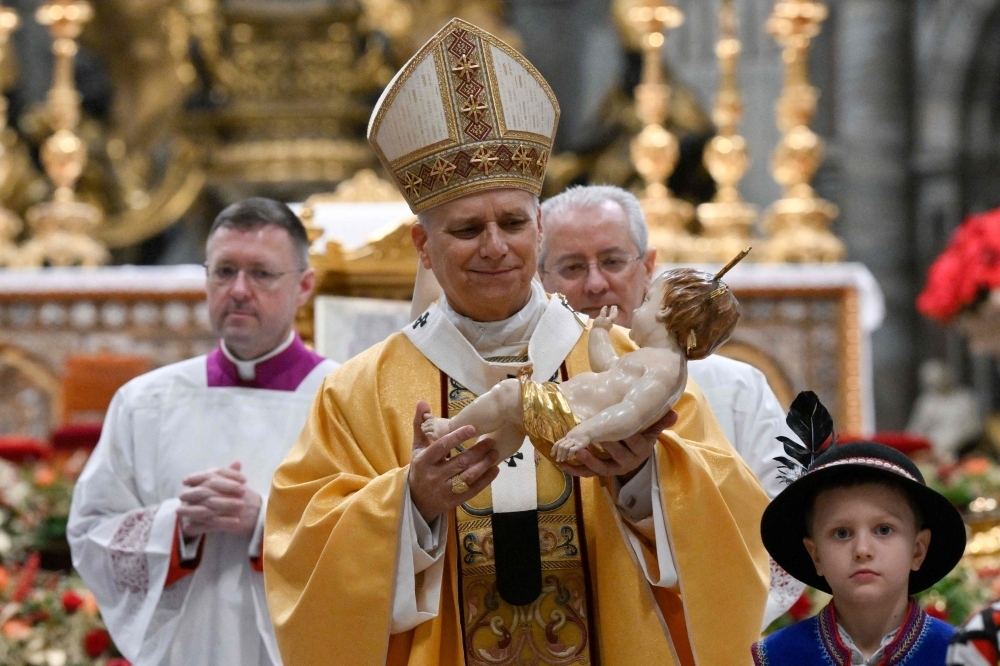 Leo XIV celebrates first Christmas as pope, revives Christmas Day service tradition