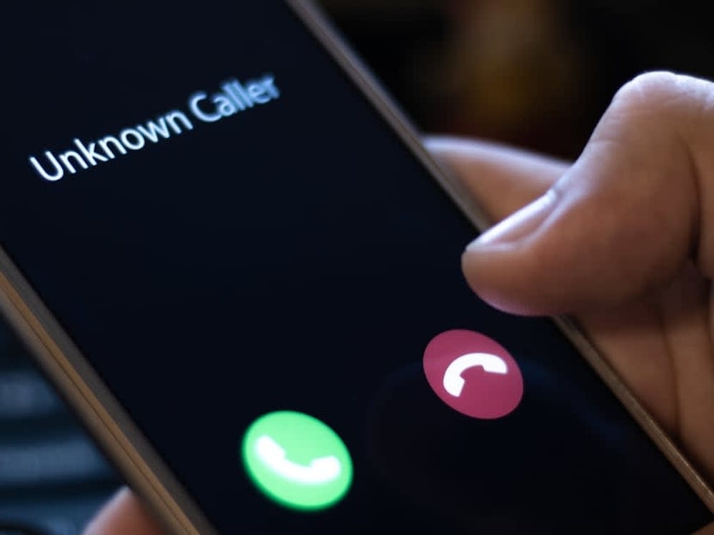 Taiping retiree loses over RM300,000 in life savings by phone fraudsters claiming police and TNB links