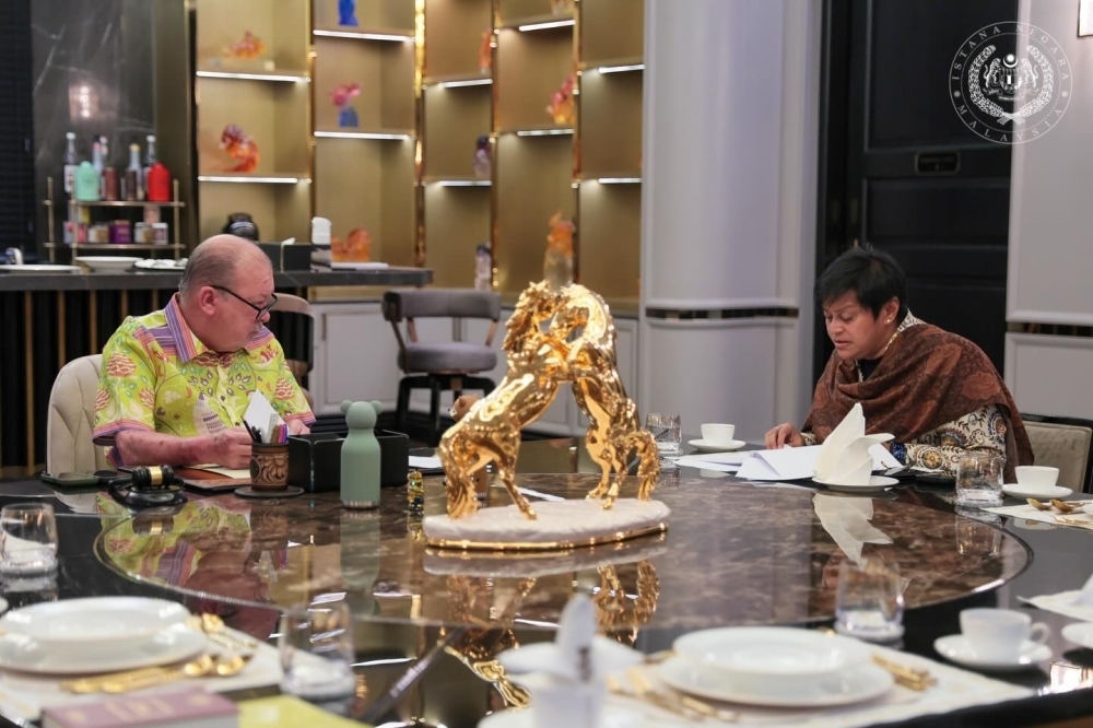 ‘People have the right to feel disappointed,’ King warns on abuse of power