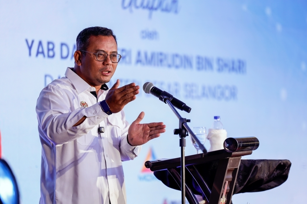 Selangor to move pig farms to Bukit Tagar immediately after Sultan’s decree