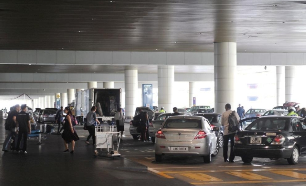 JPJ cracks down on KLIA ‘tout’ activities: 573 arrests, RM2m in fines since 2023