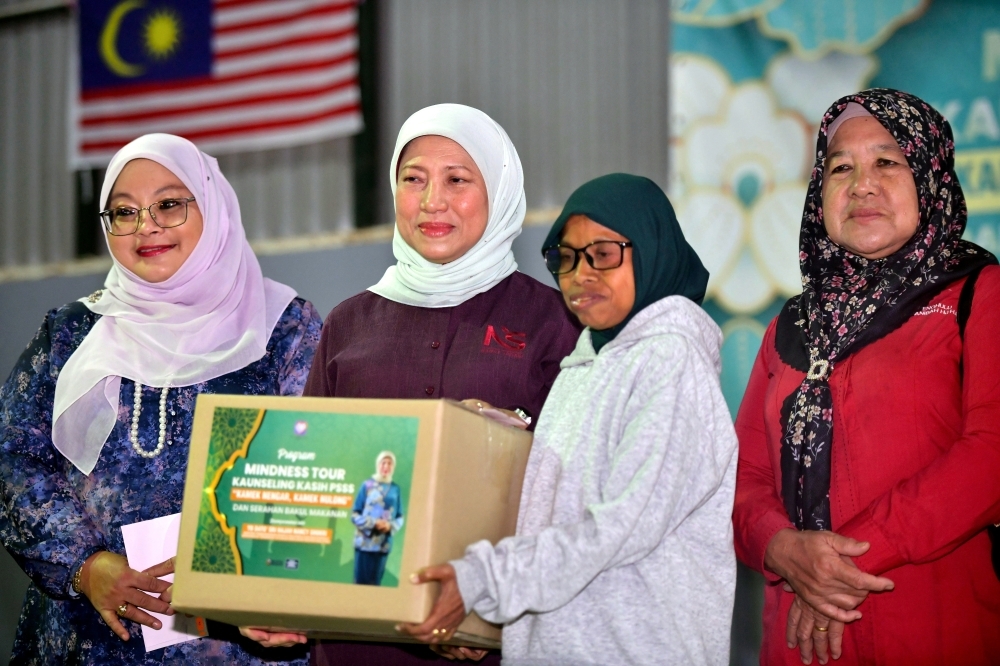 Social Welfare Dept deploys 5,744 volunteers, 976 psychological support personnel nationwide for flood readiness, says Nancy Shukri
