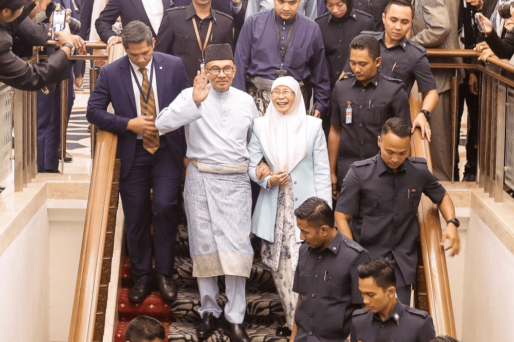 PM Anwar Ibrahim marks 46th wedding anniversary with touching tribute to Dr Wan Azizah