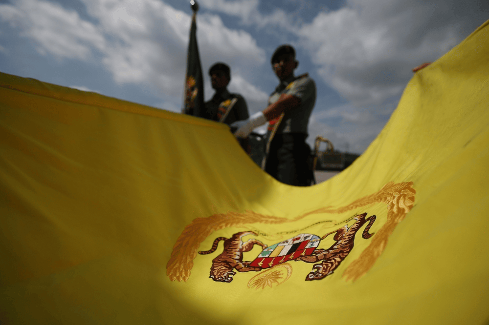 King honours fallen soldiers, offers prayers for their souls on Army Day