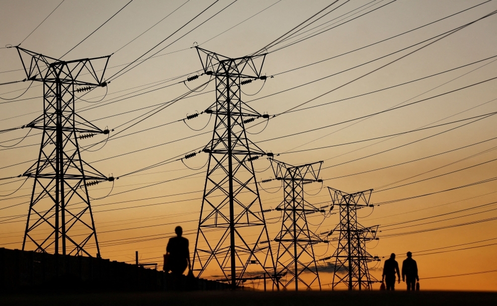 DPM Fadillah: Malaysia’s gas enough to keep lights running in peninsula, 85pc consumers safe from fuel price hikes